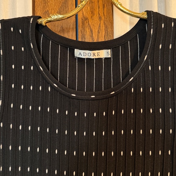 Adore Black & White Knit Fit & Flare Sleeveless Dress - Picture 3 of 11